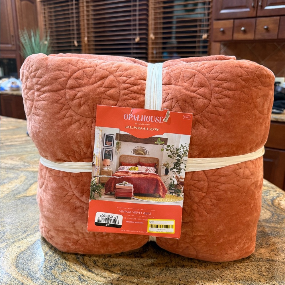 Sun Stitched Vintage Velvet Quilt - Opalhouse ™ designed with Jungalow™-King